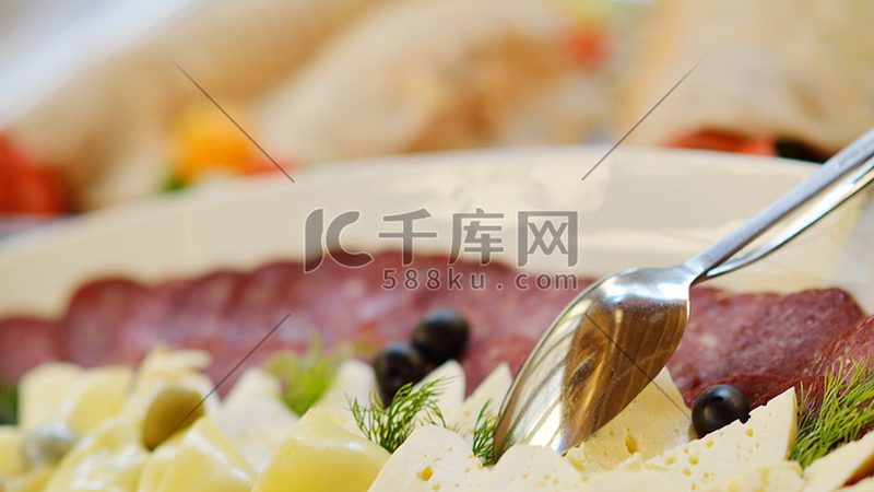 揭秘成都零食批发市场：网红爆款拿货全攻略